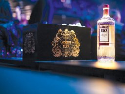 Custom-made ice-trays